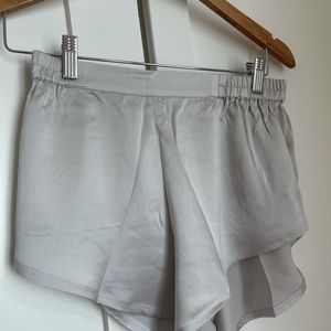 Exclusive Lunya Washable Silk Tee Set in Stone